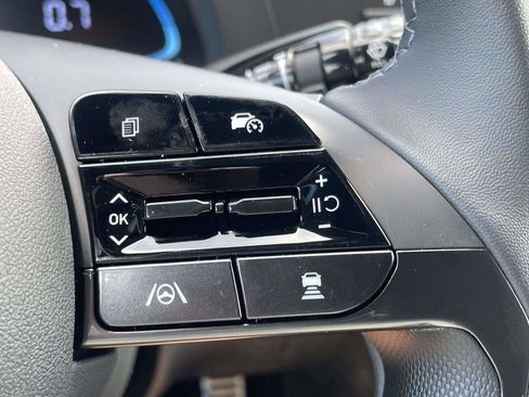 New 2026 Hyundai Elantra SEL Sport FWD image 16