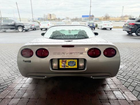 Used 1998 Chevrolet Corvette Coupe image 8