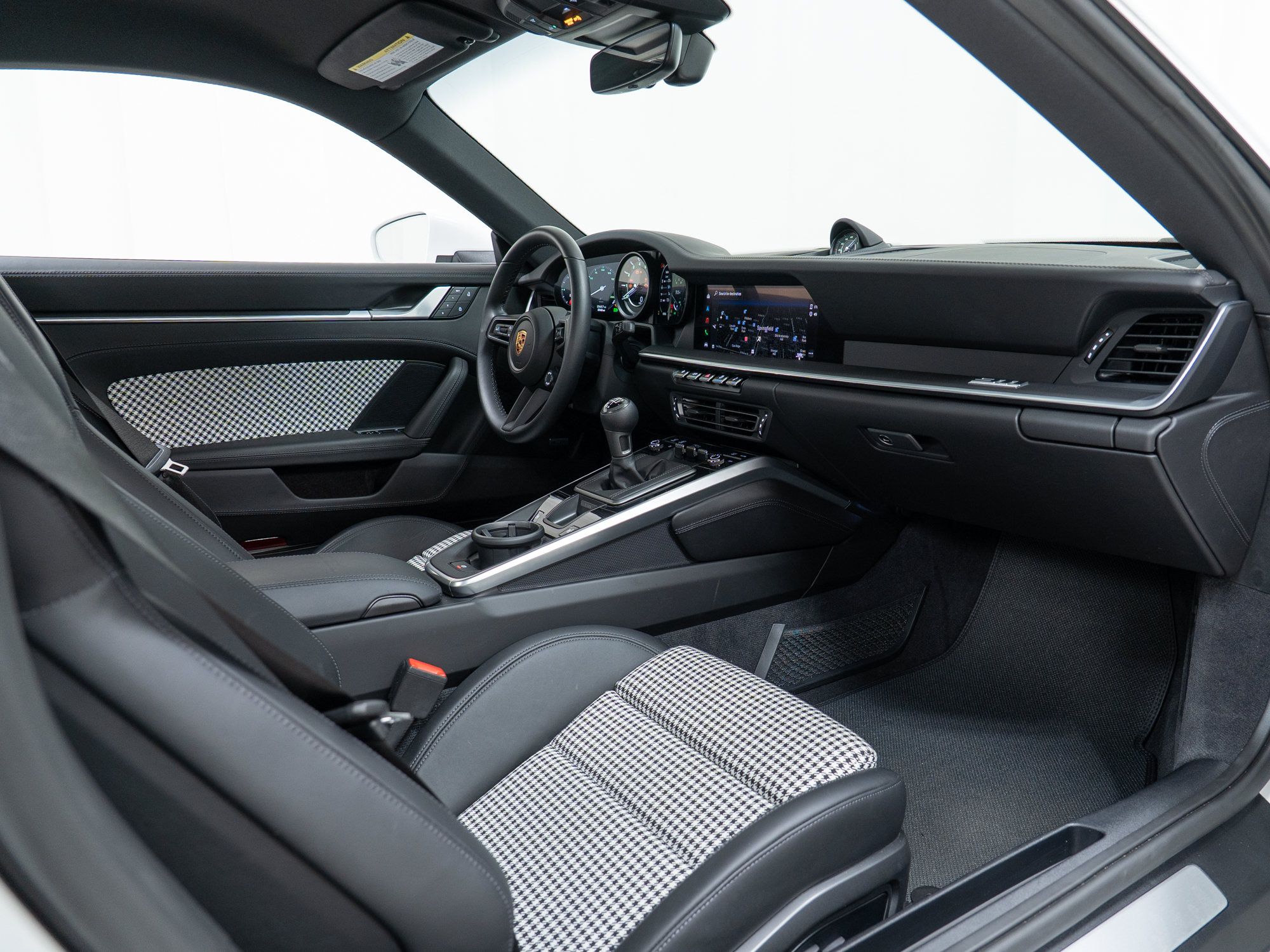 Certified 2024 Porsche 911 Carrera S RWD image 36