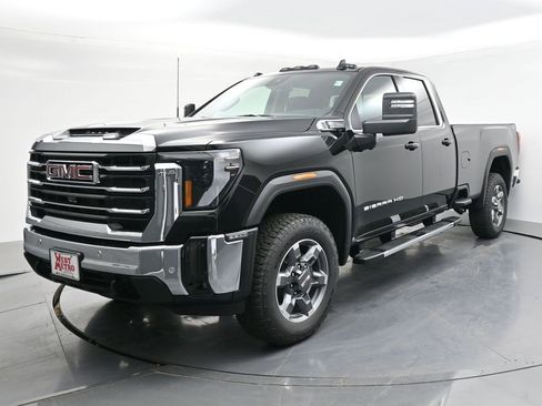 New 2026 GMC Sierra 3500 SLE image 1
