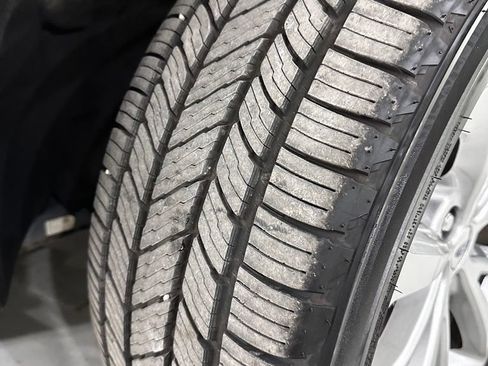Used 2021 Ford Explorer Platinum w/ Equipment Group 601A AWD/4WD image 79