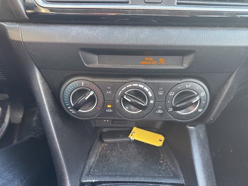 Used 2016 MAZDA MAZDA3 i Sport w/ Preferred Equipment Package image 26