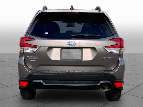 Used 2024 Subaru Forester Premium AWD/4WD image 5