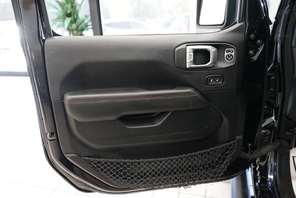 Used 2020 Jeep Wrangler Unlimited Rubicon AWD/4WD image 25
