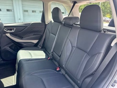 Used 2023 Subaru Forester Limited AWD/4WD image 6