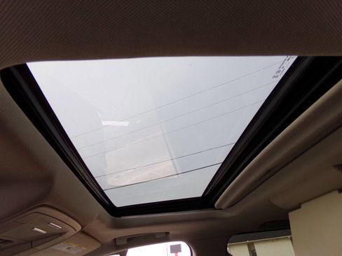 Used 2019 Chevrolet Suburban Premier image 31