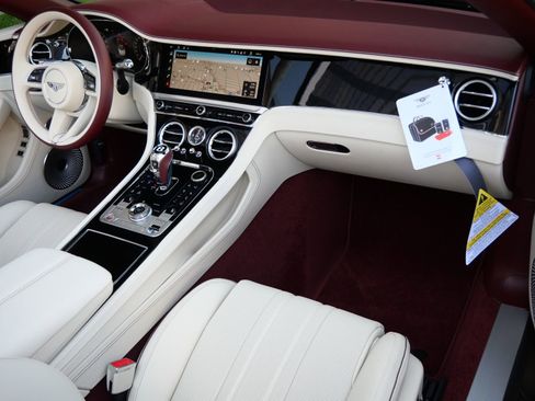 New 2026 Bentley Continental GTC AWD/4WD image 2