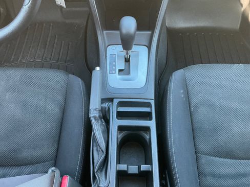 Used 2013 Subaru Crosstrek 2.0i Premium image 19