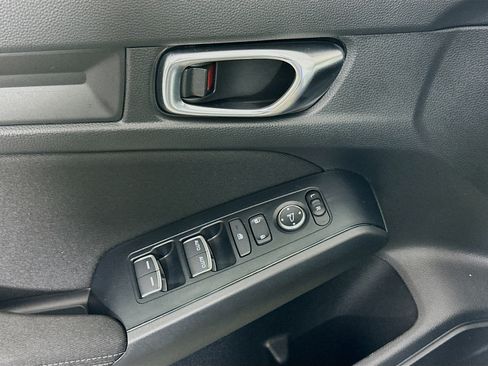 Used 2025 Honda Civic Sport image 15