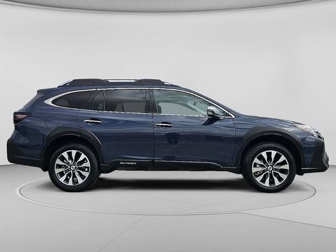 Certified 2024 Subaru Outback Touring AWD/4WD image 10