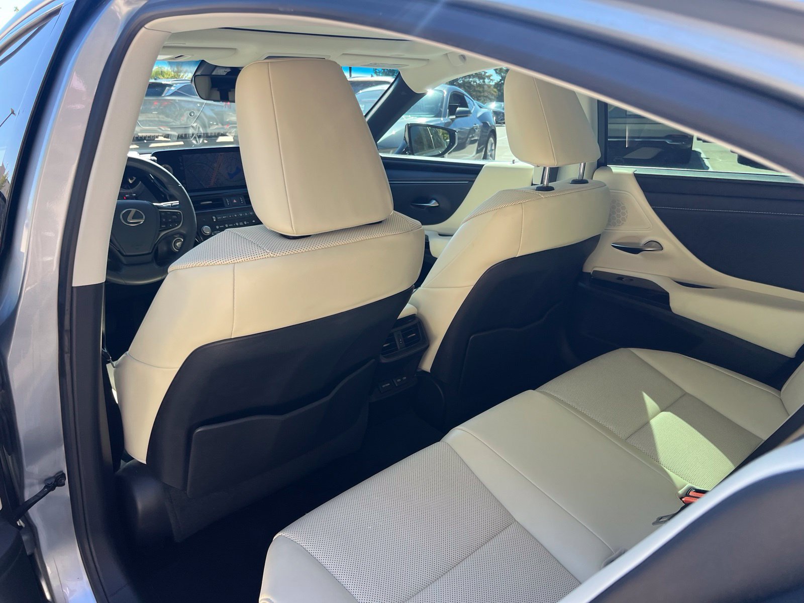 Used 2022 Lexus ES 350 w/ Premium Package FWD image 16