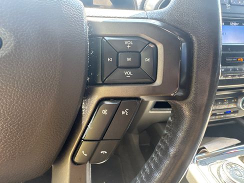 Used 2018 Ford Expedition XLT w/ Equipment Group 201A RWD image 26