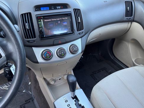 Used 2009 Hyundai Elantra GLS FWD image 32