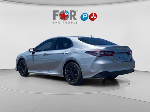 Used 2023 Toyota Camry LE FWD image 3