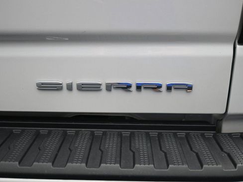 Used 2024 GMC Sierra 1500 Denali w/ Technology Package image 19