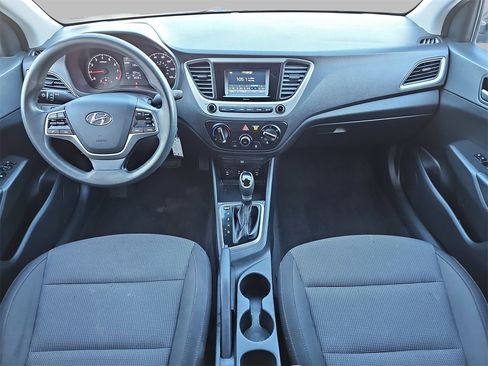 Used 2020 Hyundai Accent SE image 9