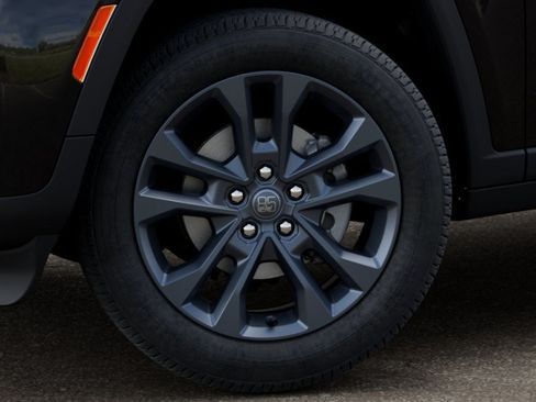 New 2026 Jeep Grand Cherokee L Limited AWD/4WD image 9