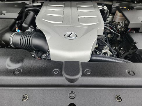 Used 2019 Lexus GX 460 Premium AWD/4WD image 17