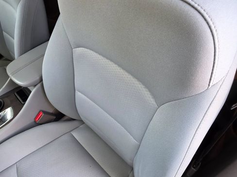 Used 2019 Chevrolet Malibu LT FWD image 14