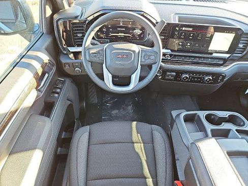 New 2026 GMC Sierra 1500 Elevation image 8