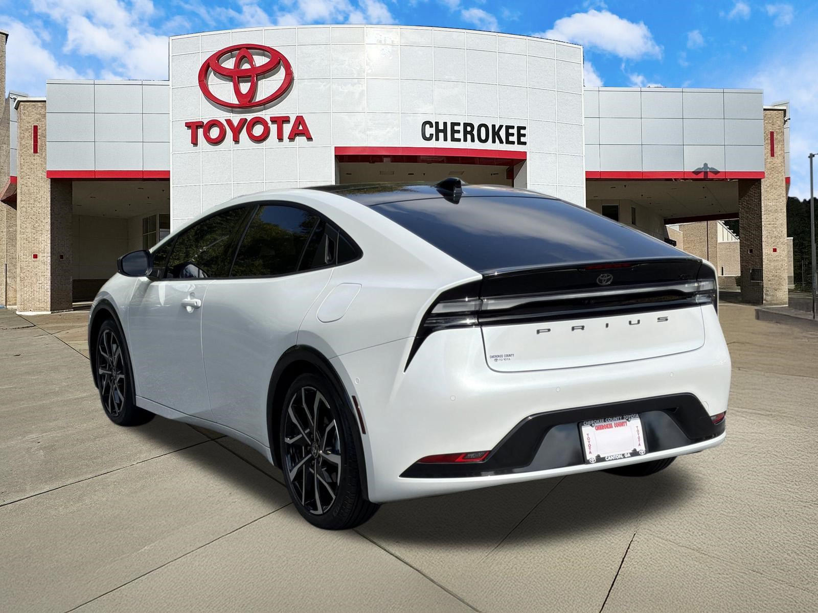 Used 2026 Toyota Prius Plug-In Hybrid FWD image 7