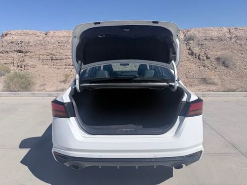 Used 2023 Nissan Altima 2.5 SR image 31