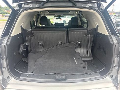 Used 2024 Nissan Pathfinder Platinum w/ Cargo Package AWD/4WD image 26