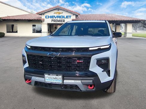 New 2026 Chevrolet Traverse Z71 w/ Enhanced Driving Package image 3