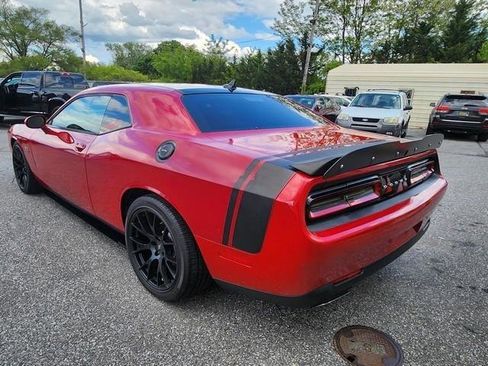 Used 2015 Dodge Challenger R/T Plus RWD image 5