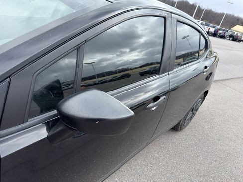 Used 2020 Nissan Versa S image 8