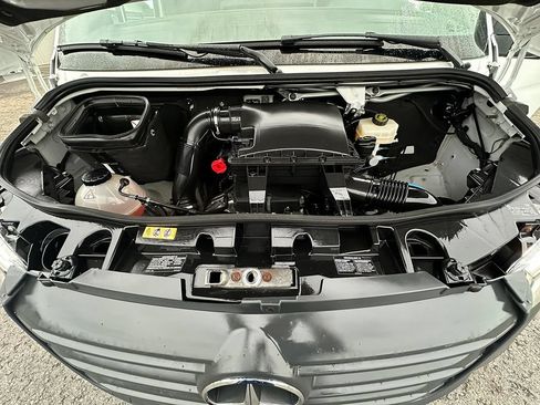 Used 2022 Mercedes-Benz Sprinter 1500 image 34