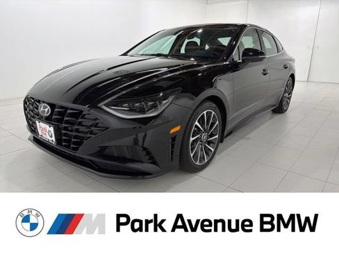 Used 2022 Hyundai Sonata Limited FWD image 1