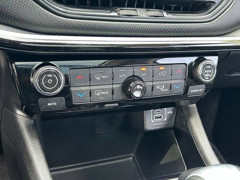 Used 2022 Jeep Compass Trailhawk w/ Sun and Sound Group AWD/4WD image 30