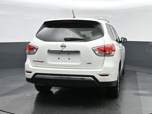Used 2015 Nissan Pathfinder S image 6