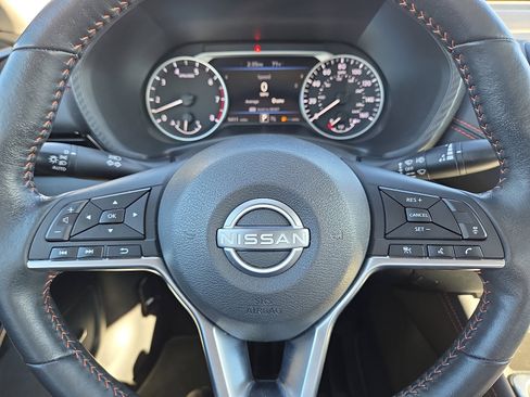 Used 2024 Nissan Sentra SR w/ SR Premium Package image 24