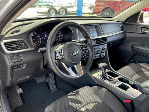 Used 2020 Kia Optima LX image 16