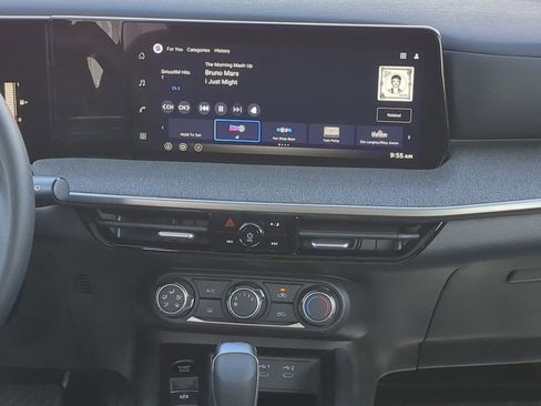 New 2026 Nissan Kicks S image 18