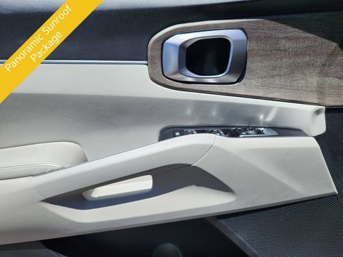Certified 2023 Kia Sorento S w/ Panoramic Sunroof Package AWD/4WD image 9