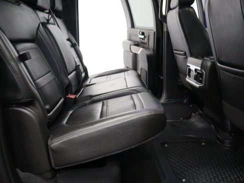 Used 2022 GMC Sierra 3500 Denali w/ Denali Black Diamond Edition AWD/4WD image 9