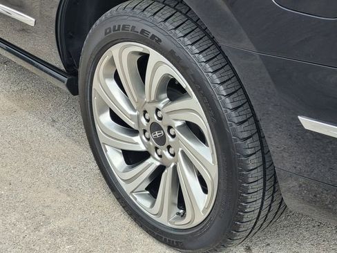 Used 2024 Lincoln Navigator Reserve image 7