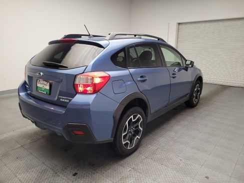 Used 2017 Subaru Crosstrek 2.0i Premium image 9