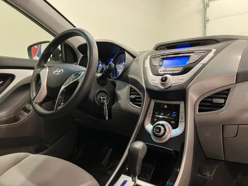 Used 2019 Hyundai Elantra Value Edition image 39