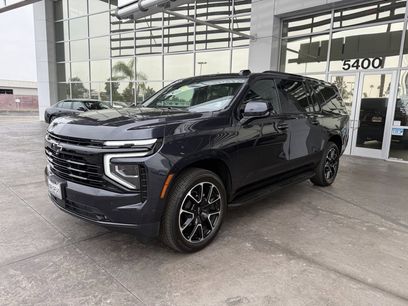 Used 2025 Chevrolet Suburban RST