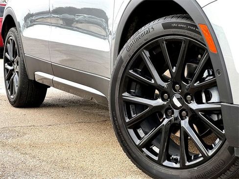 Used 2023 Cadillac XT4 Sport image 2