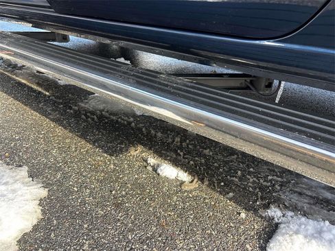 Used 2023 GMC Sierra 1500 Denali Ultimate image 8