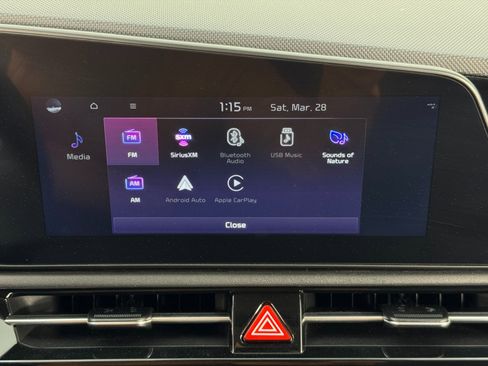 Used 2023 Kia Niro EX image 23