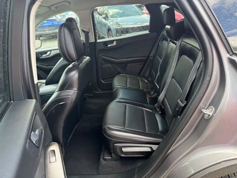 Used 2021 Ford Escape SEL image 9