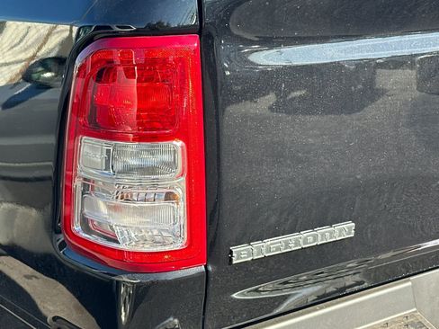 Used 2019 RAM 1500 Big Horn AWD/4WD image 9