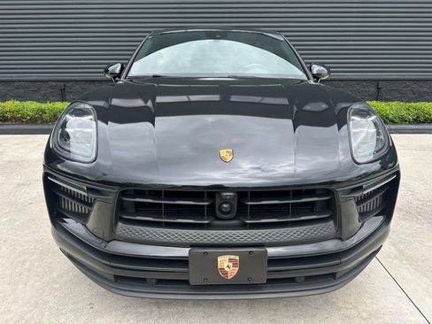 Certified 2023 Porsche Macan S AWD/4WD image 8