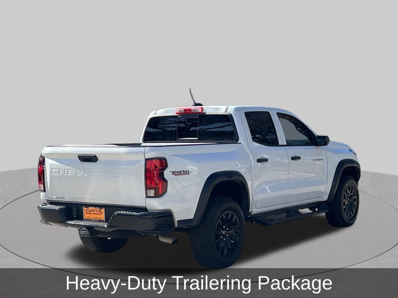 Used 2024 Chevrolet Colorado Trail Boss w/ Advanced Trailering Package AWD/4WD image 5